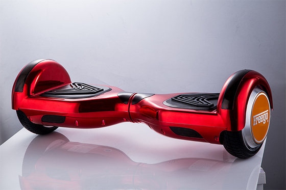 6,5&quot; auto vermelho da roda que equilibra Hoverboard bonde com velocidade máxima conduzida das luzes 8km/H